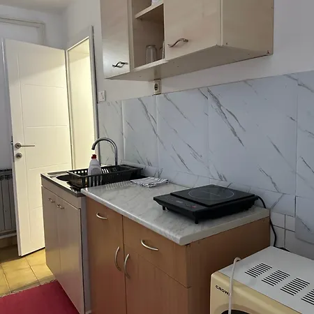 Day & Night Apartment