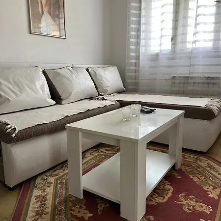 Apartman Day & Night